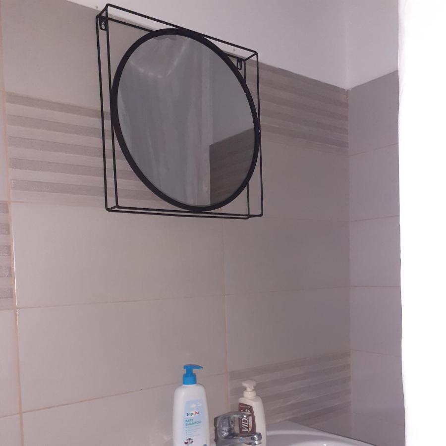 Camere Centrale Питешти Экстерьер фото