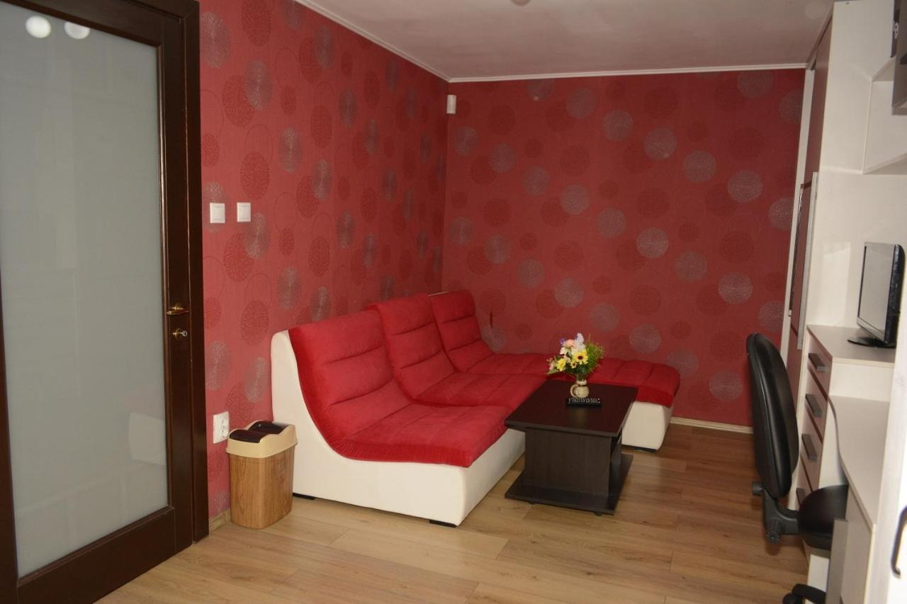 Camere Centrale Питешти Экстерьер фото